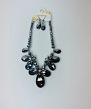EXSQUSITE TEARDROPS NECKLACE AND EARRINGS SET
